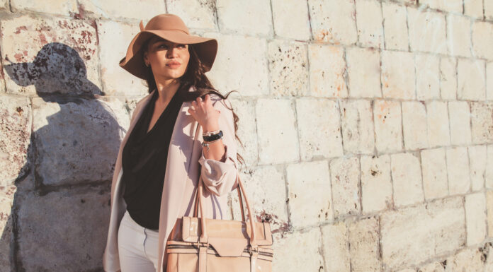 Styling Tipps und Tricks um einen rundlichen Bauch zu kaschieren