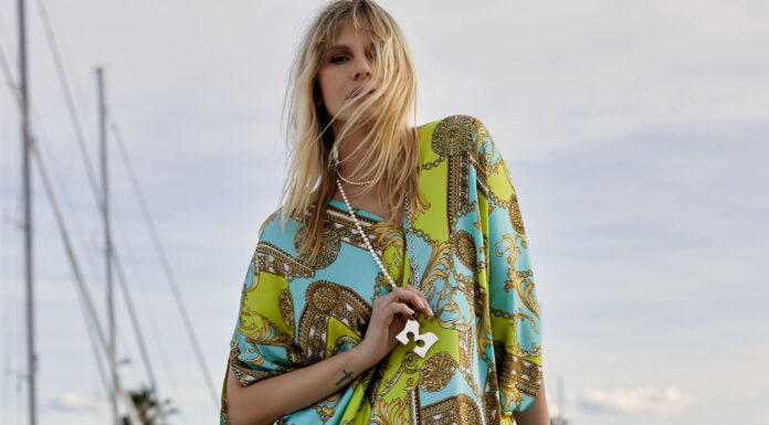 Sechs Tipps, wie man eine lange Perlenkette optimal kombinieren kann