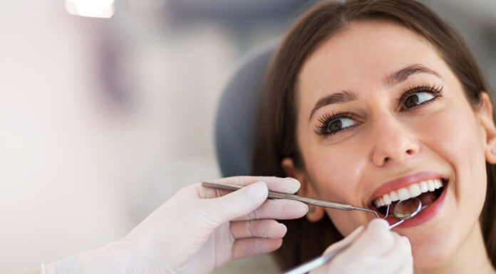 Der perfekte Zahnersatz: Moderne Technik für ein strahlendes Lächeln