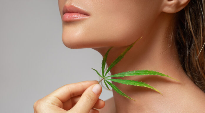 CBD bei Problemhaut: Wie der natürliche Wirkstoff für eine gesunde Haut sorgen kann